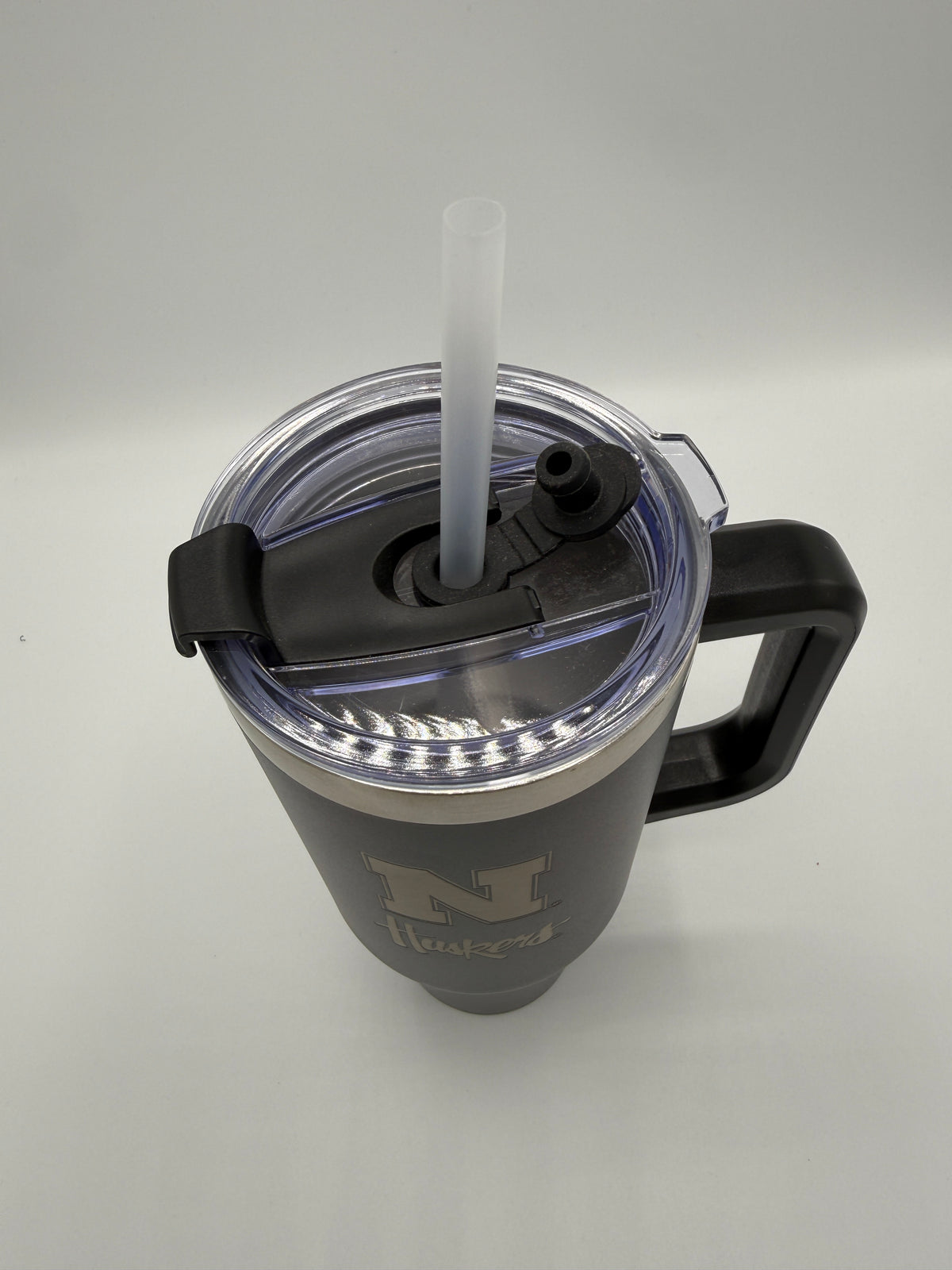 Black Etched Colossal Handled Tumbler - Nebraska Cornhuskers