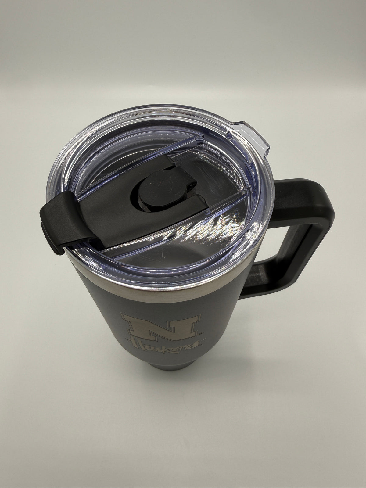 Black Etched Colossal Handled Tumbler - Nebraska Cornhuskers