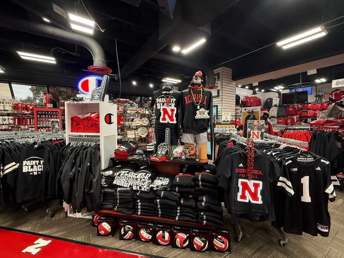 Paint it Black - Blackout Game Nov 1