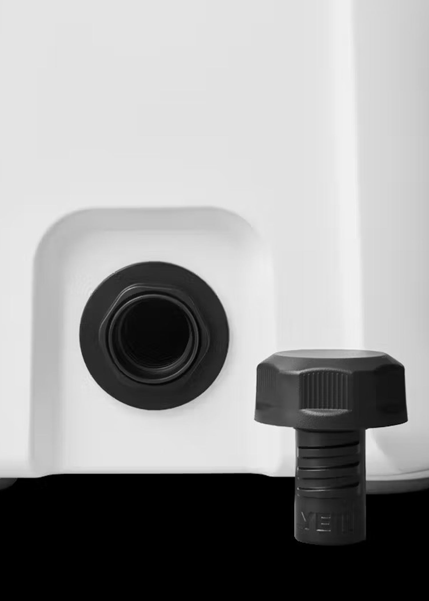 YETI Cooler Block N - Roadie 15 Hard Cooler