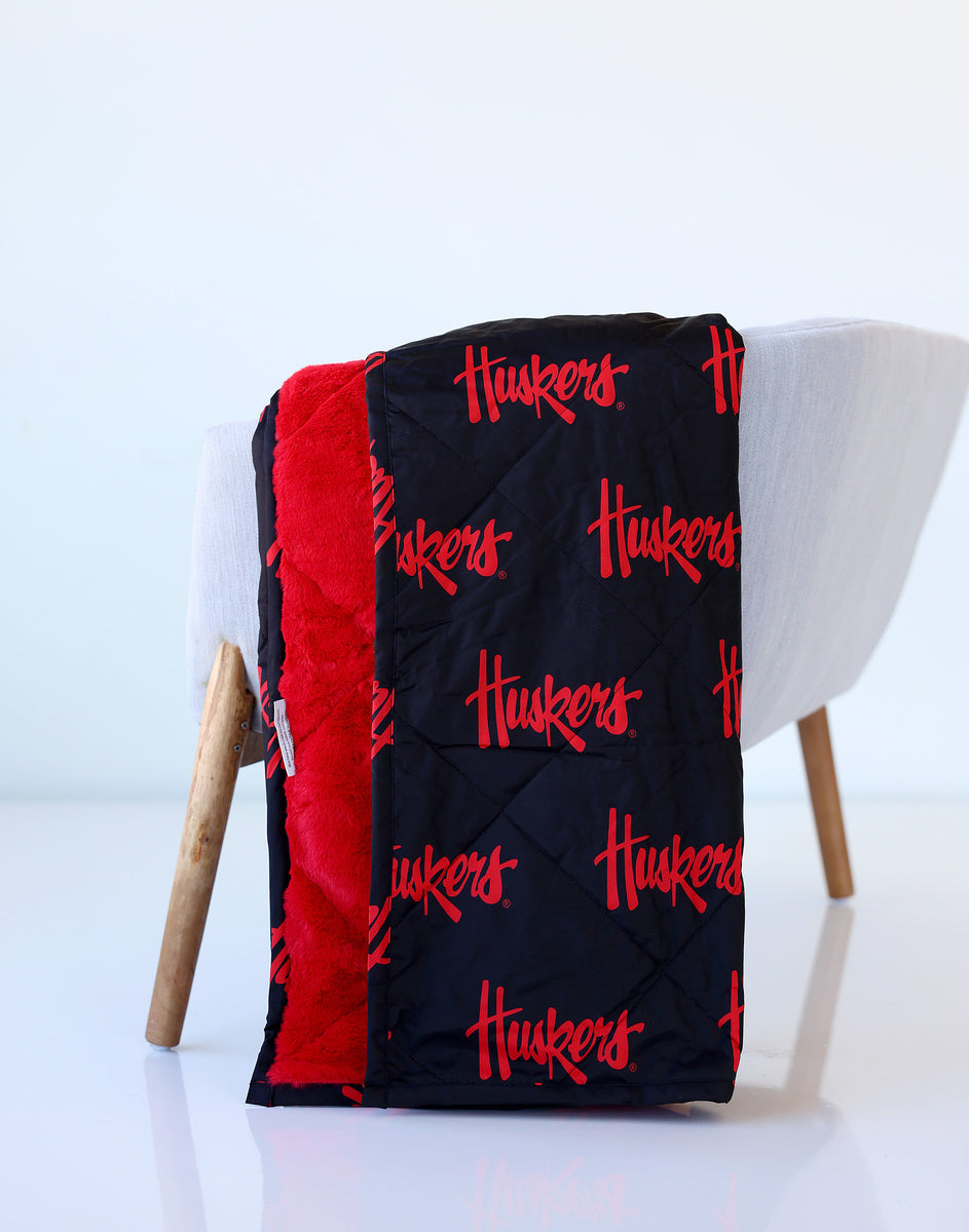 Minky Couture - Hugs Blanket - Nebraska Cornhuskers