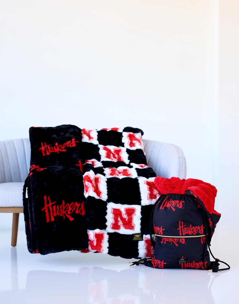 Minky Couture - Hugs Blanket - Nebraska Cornhuskers