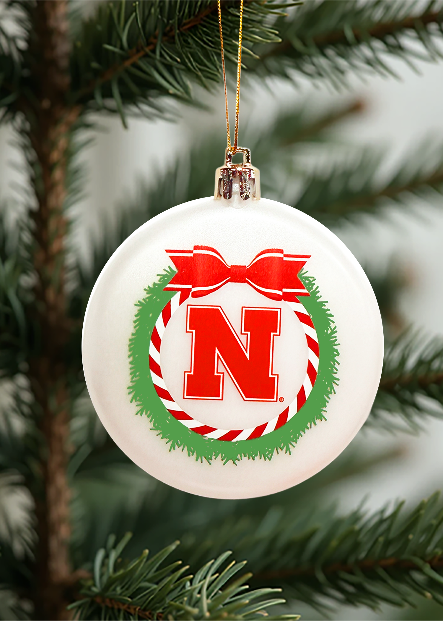 Nebraska Cornhuskers Circle Ornament White N Wreath 3in