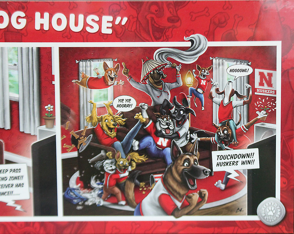 MLB St. Louis Cardinals Game Day in the Dog House Puzzle - 1000pc